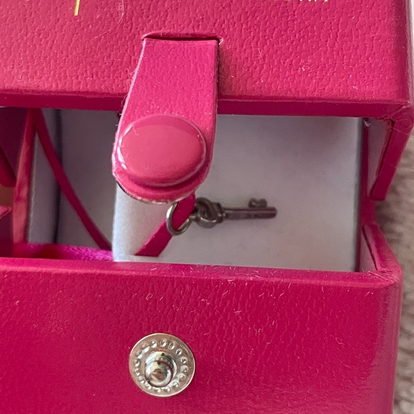 Helen Ficalora mini key charm - Picture 4 of 4